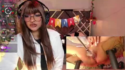 Snapshot of arianova_ chatting on 06-23-26, 01:09 Aria online show from 06-23-26, 01:09