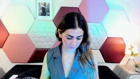 Snapshot of ariarous chatting on 04-29-26, 05:30 aria online show from 04-29-26, 05:30
