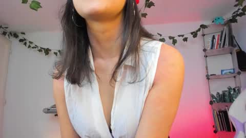 Arianna Rouse online show from 10-13-25, 09:26