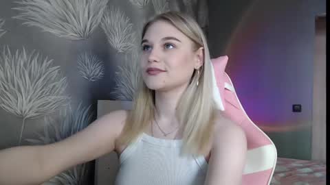 ariavelvets online show from 05-15-26, 11:17