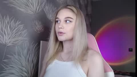 ariavelvets online show from 06-10-26, 12:15