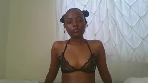 Snapshot of ariax_a chatting on 02-24-26, 06:22 Tight pussy online show from 02-24-26, 06:22