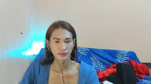 Snapshot of ariba_aribats chatting on 12-04-24, 12:25 VAL online show from 12-04-24, 12:25