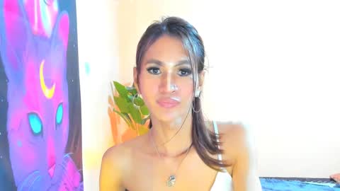 Snapshot of ariba_aribats chatting on 02-08-25, 10:08 VAL online show from 02-08-25, 10:08