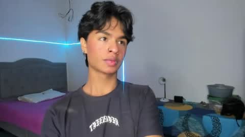 Snapshot of ariel_adan chatting on 06-09-26, 12:22 ariel_adan online show from 06-09-26, 12:22