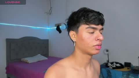 ariel_adan online show from 07-10-26, 05:37