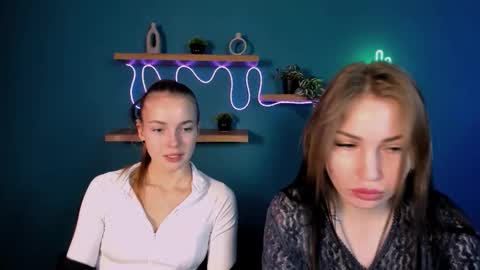 Snapshot of ariel_shadow chatting on 11-26-25, 09:43 ariel_shadow online show from 11-26-25, 09:43