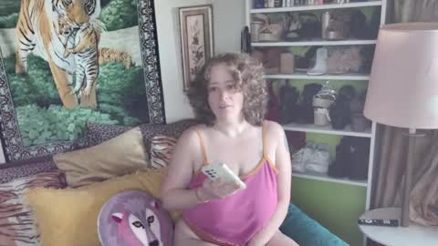 Snapshot of arielabai chatting on 10-09-25, 06:06 Arielle Ari online show from 10-09-25, 06:06