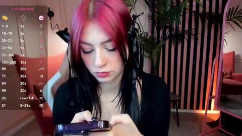 Ariel online show from 02-23-25, 05:39