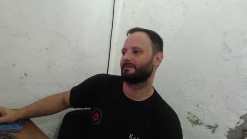 Snapshot of arield85 chatting on 01-21-25, 02:26 Ariel online show from 01-21-25, 02:26