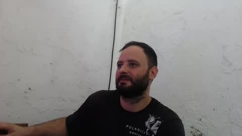 Snapshot of arield85 chatting on 01-28-25, 05:46 Ariel online show from 01-28-25, 05:46