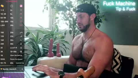 Snapshot of arielenbsas chatting on 06-28-26, 01:39 Ariel online show from 06-28-26, 01:39