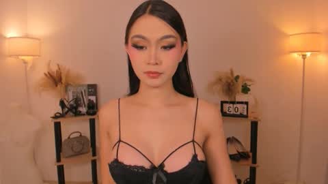 Snapshot of ariellaarida69 chatting on 02-07-26, 11:25 MIRA GREYSON online show from 02-07-26, 11:25