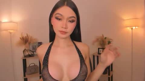 Snapshot of ariellaarida69 chatting on 02-22-26, 11:09 MIRA GREYSON online show from 02-22-26, 11:09