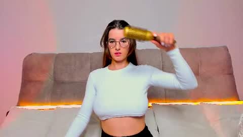 Snapshot of ariellateska chatting on 07-21-26, 01:41 Ariella online show from 07-21-26, 01:41