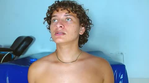 Ariel Aoir online show from 03-26-26, 01:22