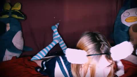 arielpinkcat online show from 11-19-25, 05:57