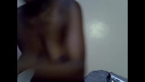 Snapshot of aries_eve chatting on 02-11-26, 04:23 aries_eve online show from 02-11-26, 04:23