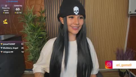 Snapshot of arigy_gomez chatting on 02-15-25, 11:25 Arigy Everyday From 1430 to 2130 Col Time online show from 02-15-25, 11:25