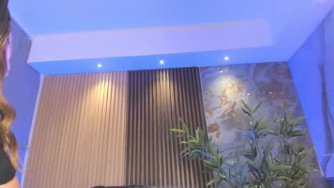 Snapshot of arigy_gomez chatting on 11-14-25, 11:35 Arigy Everyday From 1430 to 2130 Col Time online show from 11-14-25, 11:35