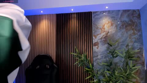 Snapshot of arigy_gomez chatting on 11-17-25, 12:44 Arigy Everyday From 1430 to 2130 Col Time online show from 11-17-25, 12:44