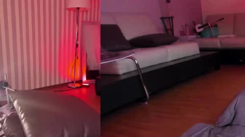  Arianna  online show from 01-06-25, 10:47