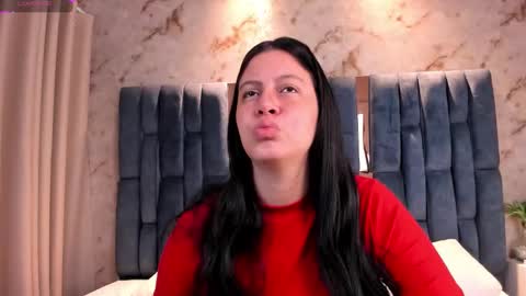 Snapshot of ariivegaa chatting on 11-11-25, 06:35 Ari Vega online show from 11-11-25, 06:35