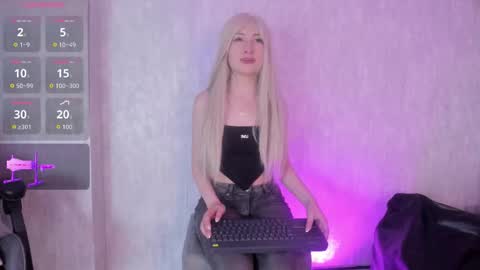 Ariel online show from 11-03-25, 02:13