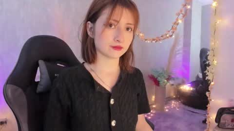 Ariel online show from 02-12-26, 01:06