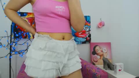 Snapshot of arinabelle chatting on 06-06-26, 04:01 arinabelle online show from 06-06-26, 04:01