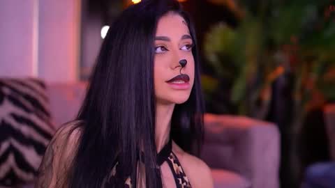 Arina online show from 10-31-25, 06:53