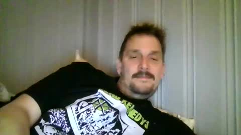 ariparikrigsmann online show from 12-22-25, 09:34