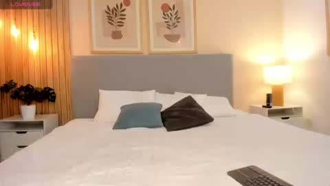 Ari Robert online show from 09-18-25, 04:36