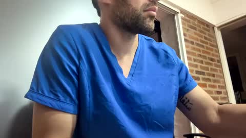 Snapshot of arirok chatting on 11-17-25, 10:37 arirok online show from 11-17-25, 10:37