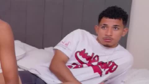 Snapshot of aris_emma chatting on 11-08-25, 08:40 Aris Emma online show from 11-08-25, 08:40