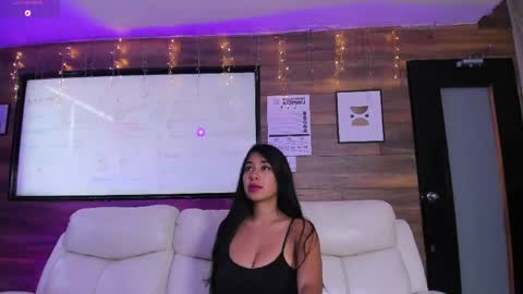 Snapshot of arisweett chatting on 06-05-26, 12:44 Ari online show from 06-05-26, 12:44