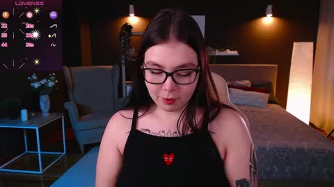 Snapshot of arizonaa_muse chatting on 12-06-24, 12:27 Astrid online show from 12-06-24, 12:27