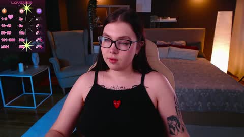 Snapshot of arizonaa_muse chatting on 12-06-24, 03:33 Astrid online show from 12-06-24, 03:33