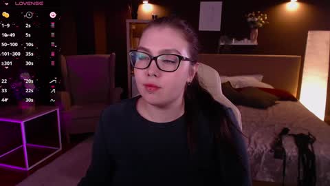 Snapshot of arizonaa_muse chatting on 01-10-25, 03:27 Astrid online show from 01-10-25, 03:27