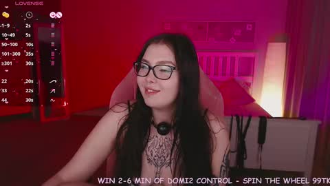 Snapshot of arizonaa_muse chatting on 01-13-25, 03:26 Astrid online show from 01-13-25, 03:26