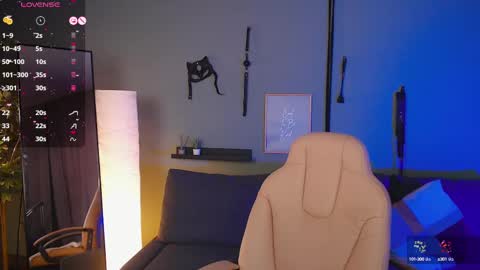 Snapshot of arizonaa_muse chatting on 02-20-25, 12:30 Astrid online show from 02-20-25, 12:30