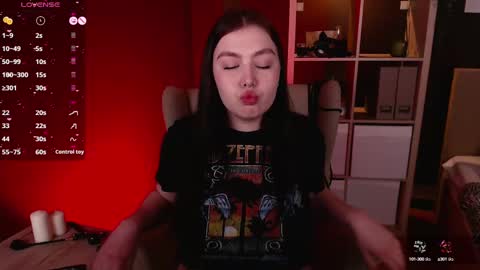 Snapshot of arizonaa_muse chatting on 03-07-25, 12:26 Astrid online show from 03-07-25, 12:26