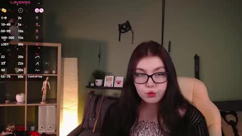 Snapshot of arizonaa_muse chatting on 03-09-25, 12:31 Astrid online show from 03-09-25, 12:31