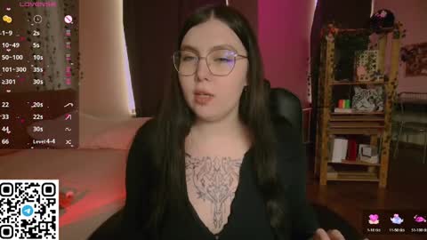 Snapshot of arizonaa_muse chatting on 03-28-26, 09:09 Astrid online show from 03-28-26, 09:09