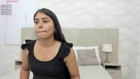 Snapshot of arlet_powell chatting on 11-24-25, 03:28 Arlet Powell online show from 11-24-25, 03:28