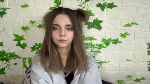 Lisa online show from 05-25-26, 02:12