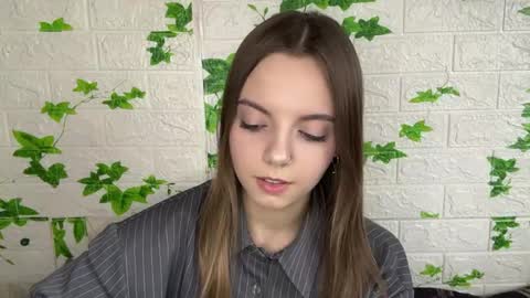 Lisa online show from 06-03-26, 02:33