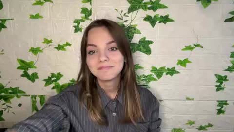 Lisa online show from 06-27-26, 02:12