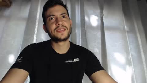 Snapshot of armando_2002 chatting on 01-21-25, 07:06 ARMANDO online show from 01-21-25, 07:06