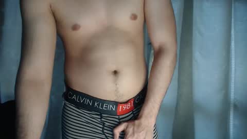 Snapshot of armando_2002 chatting on 02-21-25, 12:50 ARMANDO online show from 02-21-25, 12:50